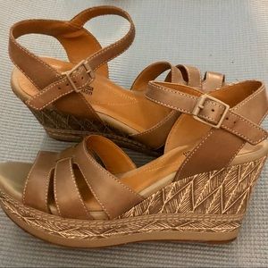 Clarks wedge sandals
